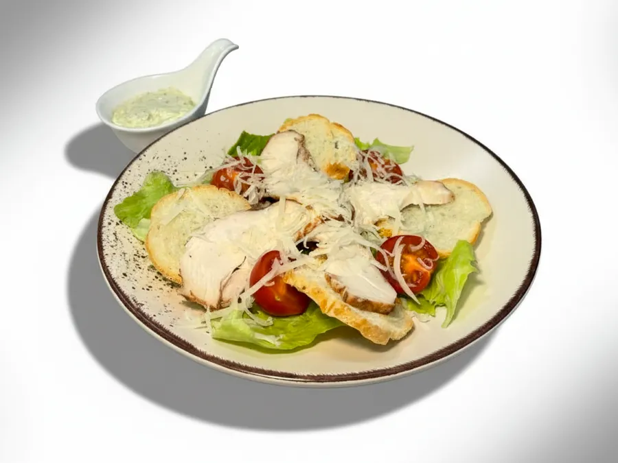 Салат "Цезарь с курицей"